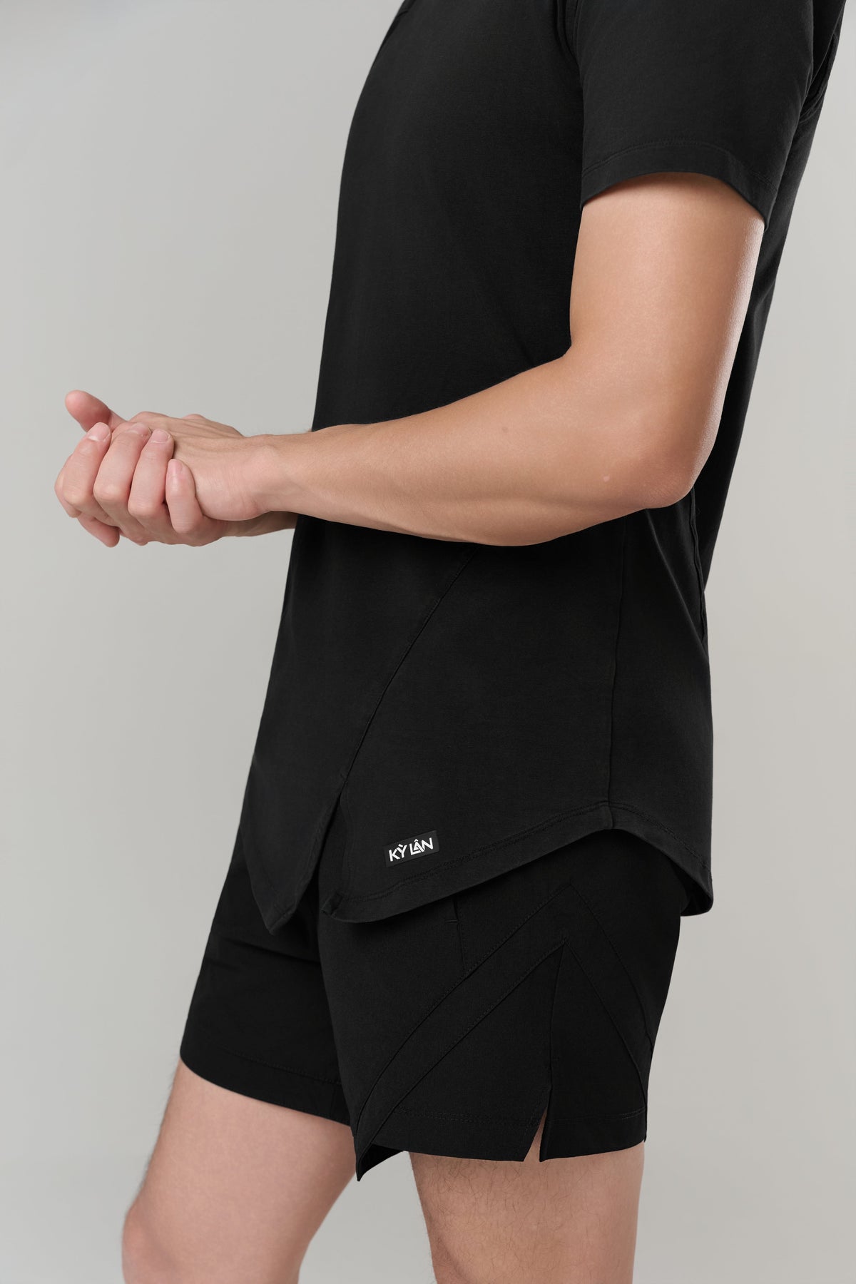 Kỳ Lân - Asian Activewear Momentum T-Shirt - Chalk